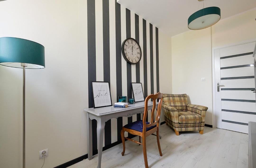 Art Apartment Szczawno Zdroj Esterno foto